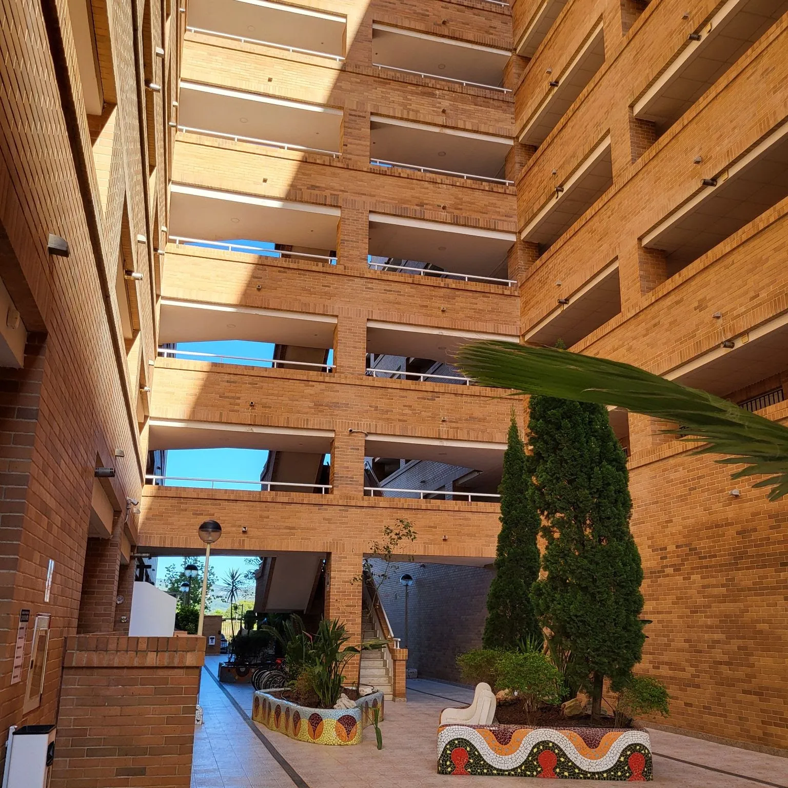 L’atrium intérieur de la résidence